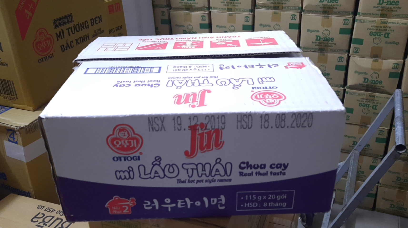 1 thùng 20 gói mì lẩu thái ottogi 115g