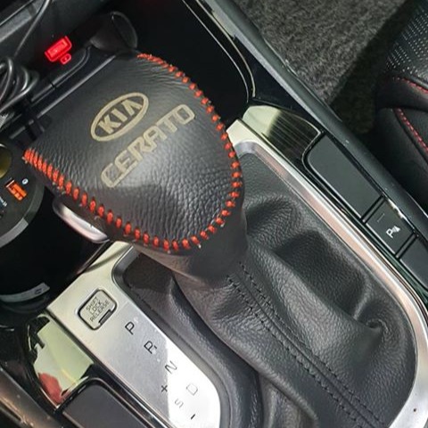 Bọc cần số, tay phanh xe kia cerato 2019-2021 số tự động, da bò thủ công, nhiều màu..