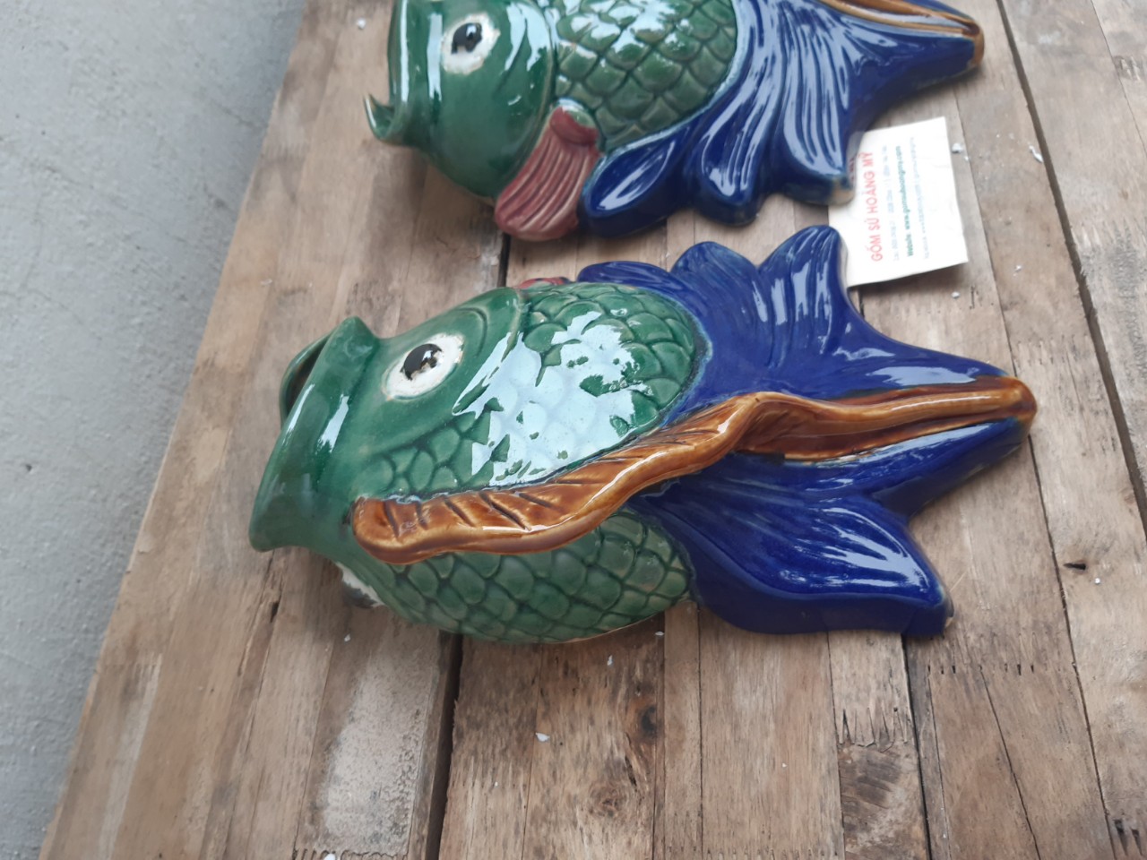 Chậu gốm treo tường cá rô phi 2 con