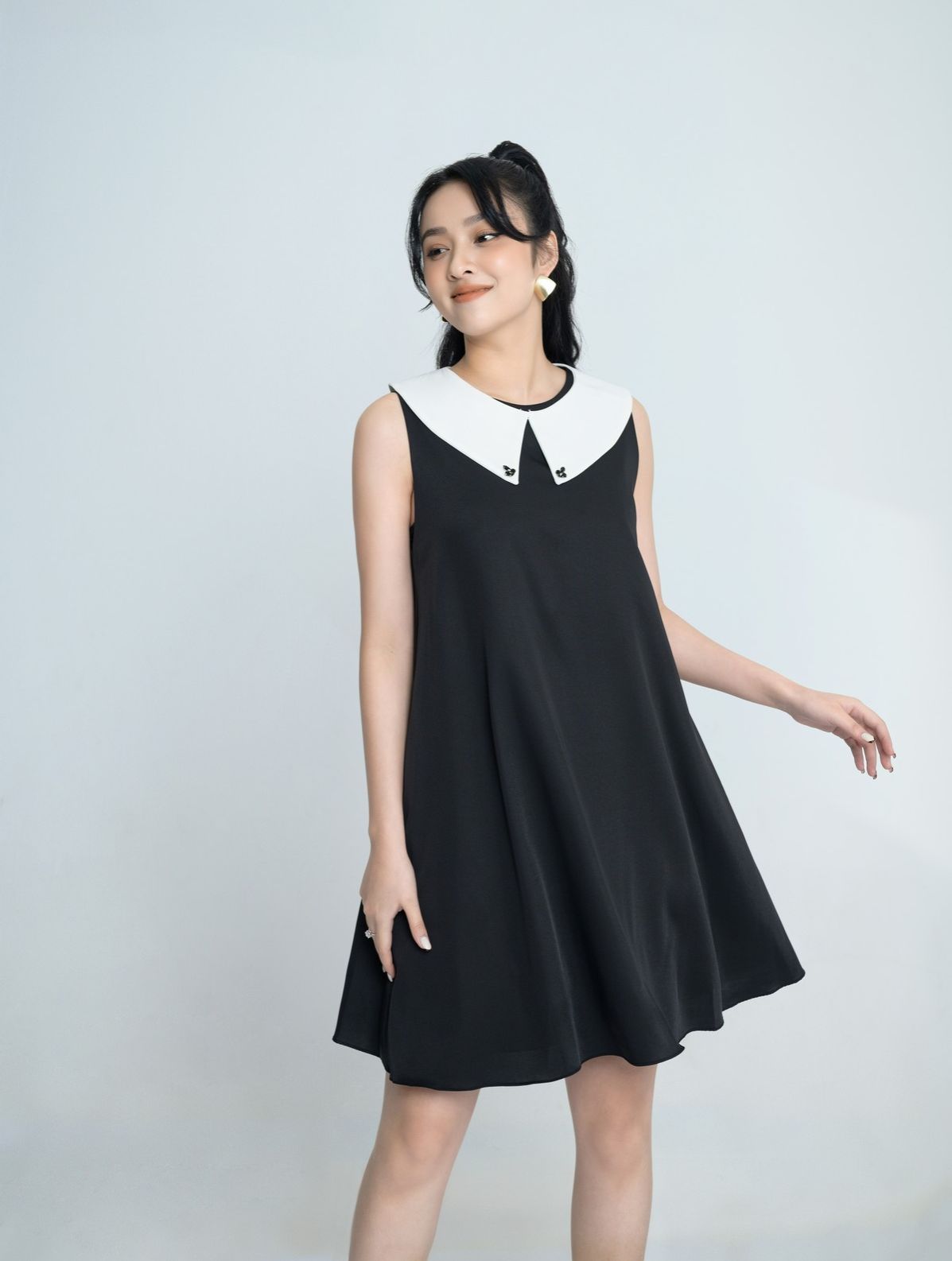 Voucher siêu sale 15% Đầm Nữ Xòe Chéo Xát Nách Đơn Giản, Thanh Lịch HERADG SDPBA088-S