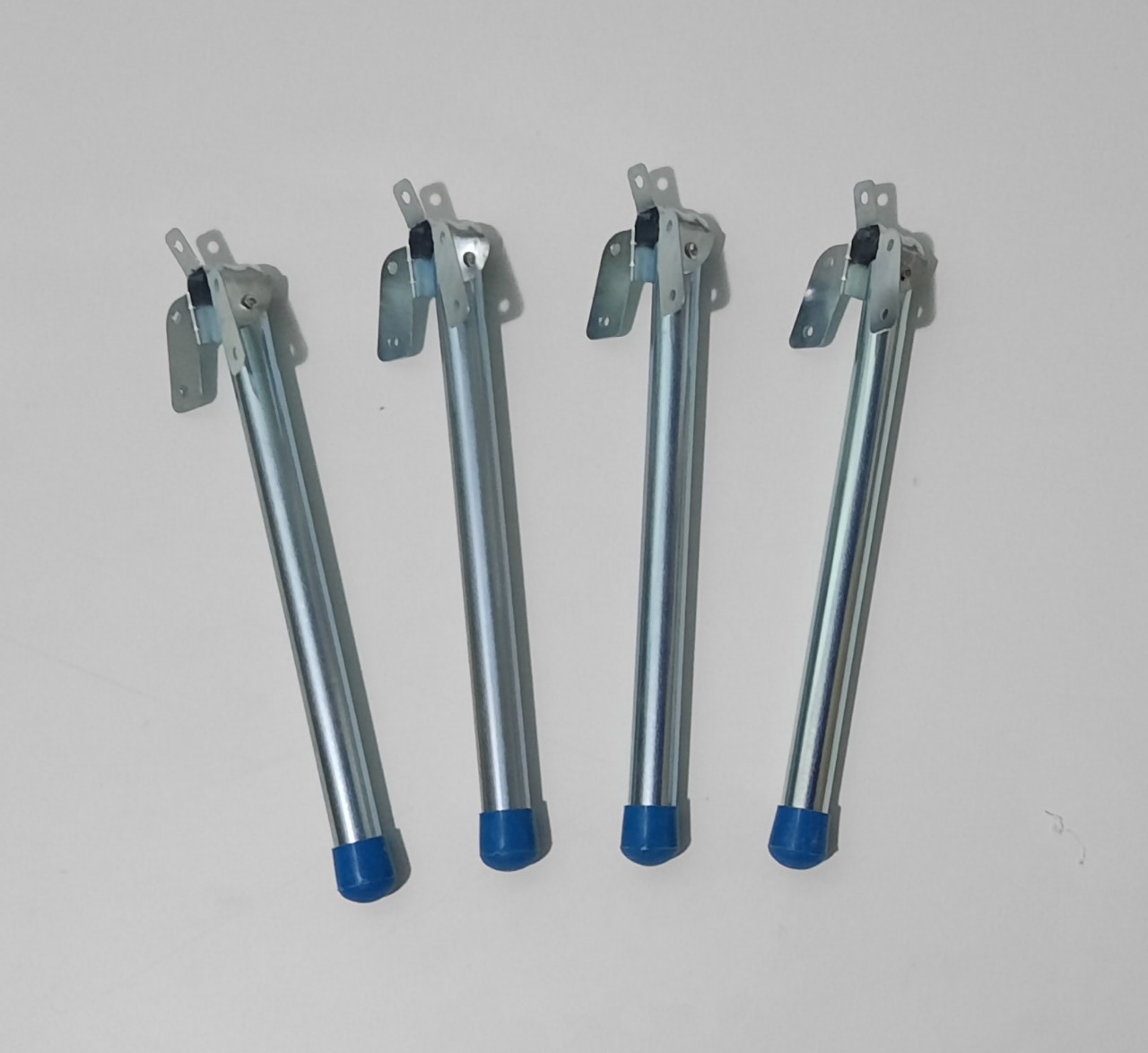 Chân bàn xếp chân cao 28cm chân ống tròn xếp gọn.