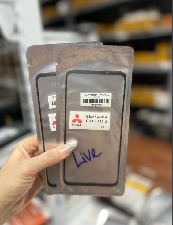 Kính ép màn hình sãn keo Vsmart Live