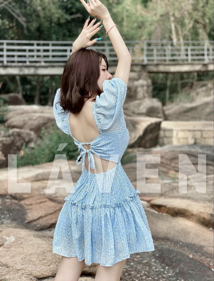 Đầm xòe hở lưng có mút ngực thời trang