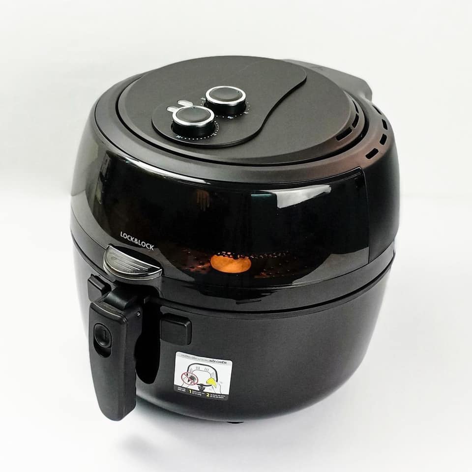 Nồi chiên không dầu Lock&Lock 6.5l công nghệ tiết kiệm điện, tay đảo thực phẩm giúp chín đều, kính quan sát quá trình nấu