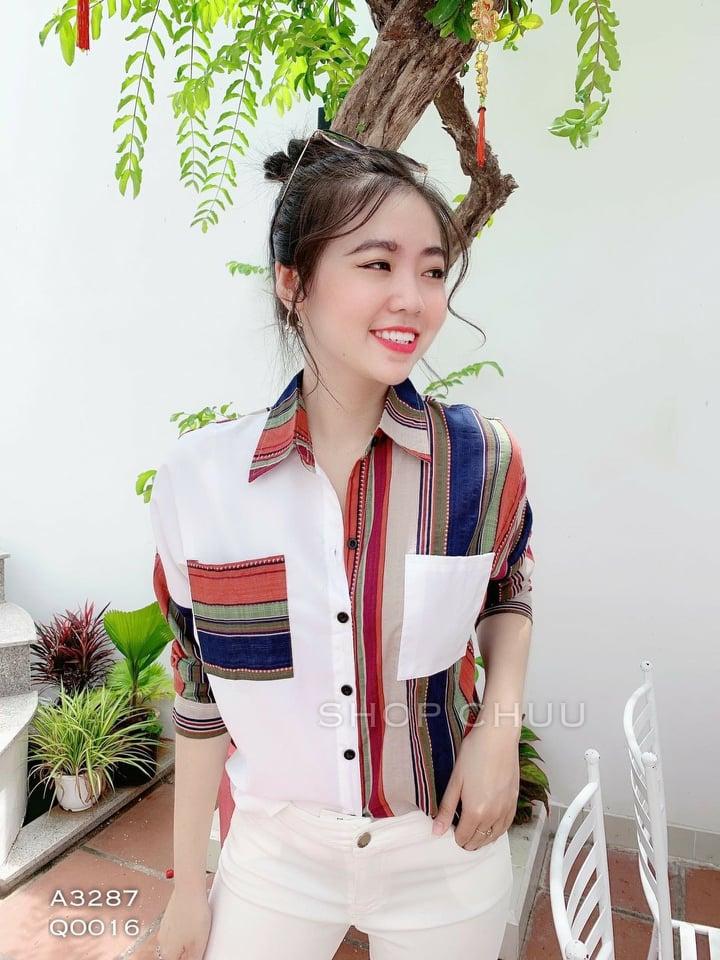 Áo sơ mi phối sọc kèm túi trước cực xinh TTKX0244 kiểu dáng trẻ trung, hiện đại dễ kết hợp và phối đồ phụ kiện