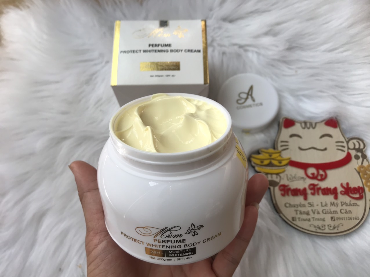 Body mềm nước hoa acometic mẫu mới 2020