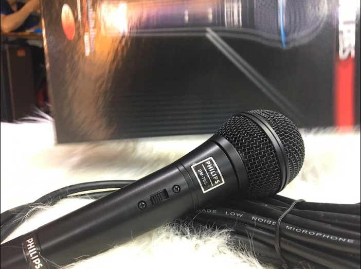 Micro có dây mic có dây phiiilip dm 70s micro philips dm-70s kết nối với nhiều loại hệ thống âm thanh-hút cực mạnh-không gây hú-chất lượng