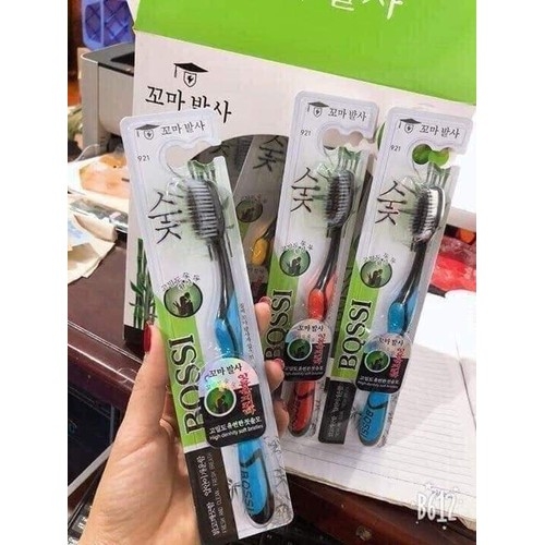 [HCM]Bàn Chải Đánh Răng Làm Từ Than Hoạt Tính Bossi Hàn Quốc - Halido