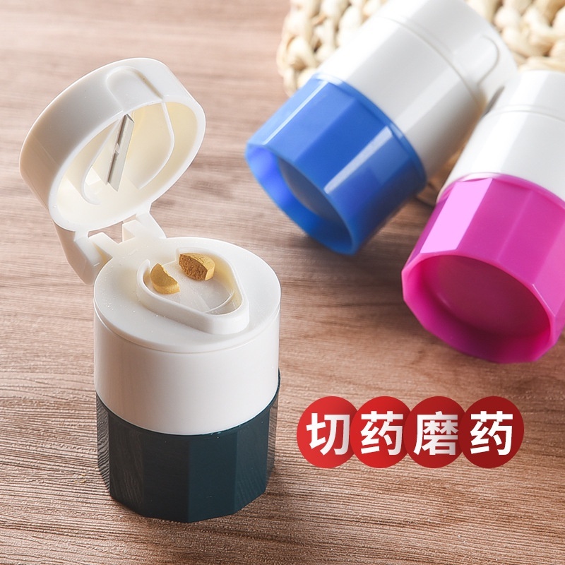 Hộp Chia Thuốc Du Lịch 4 Trong 1 – Ngăn Lấy Thuốc, Cốc Mini, Nghiền Thuốc Tiện Lợi