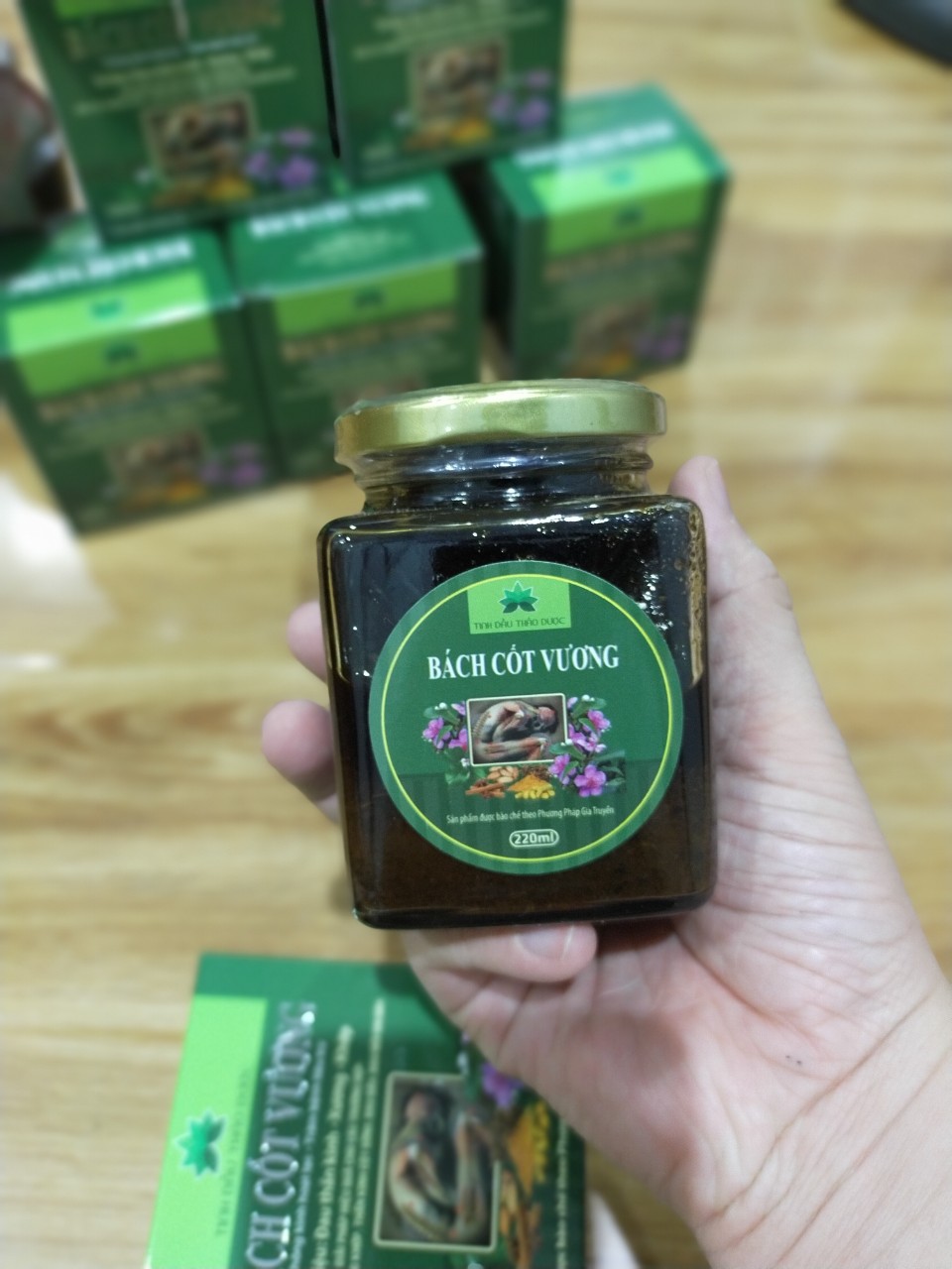 [ Xả sốc 2 hộp ] Tinh dầu xoa bóp Bách Cốt Vương hết đau nhức xương khớp lọ 220ml