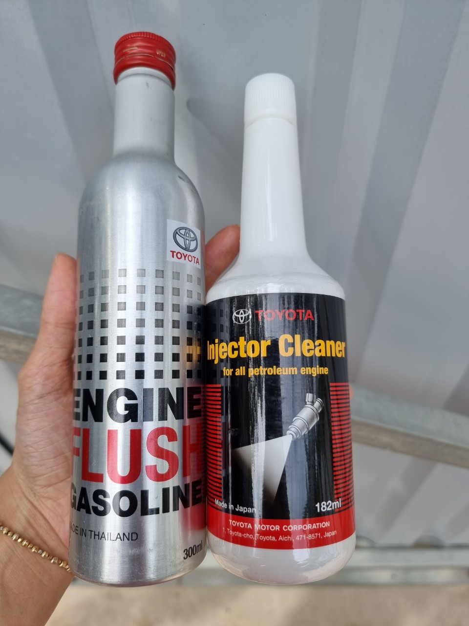 Combo súc động cơ và làm sạch buồng đốt kim phun xăng chính hãng Toyota