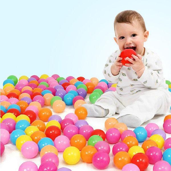 Dây 100 quả bóng nhựa nhiều màu cho bé ( khoảng 95 - 100 quả )