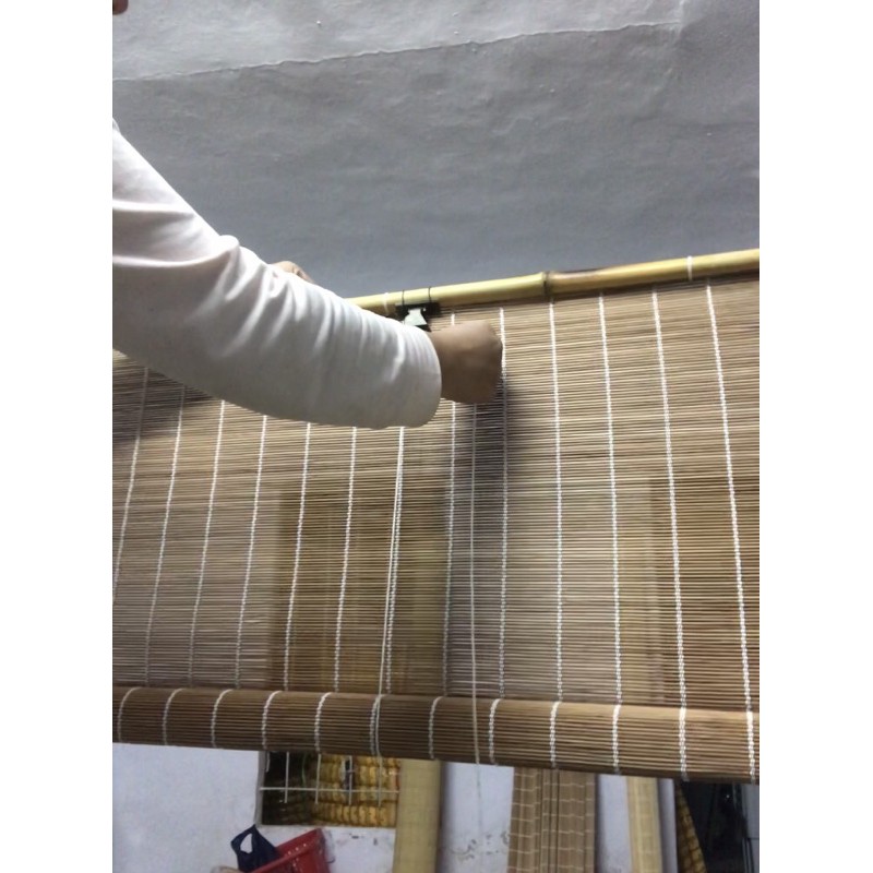 Mành rèm tre trúc treo bàn thờ