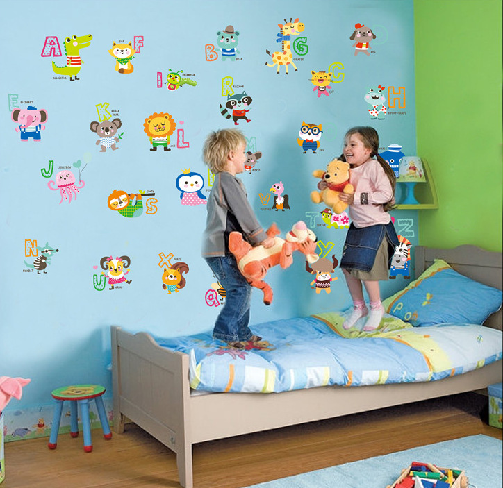 Decal dán tường trang trí 26 chữ cái và thú cho bé kích thước 90x60 cm - Giấy dán tường trang trí phòng cho bé - Decal trang trí nhà cửa - Kid sizes