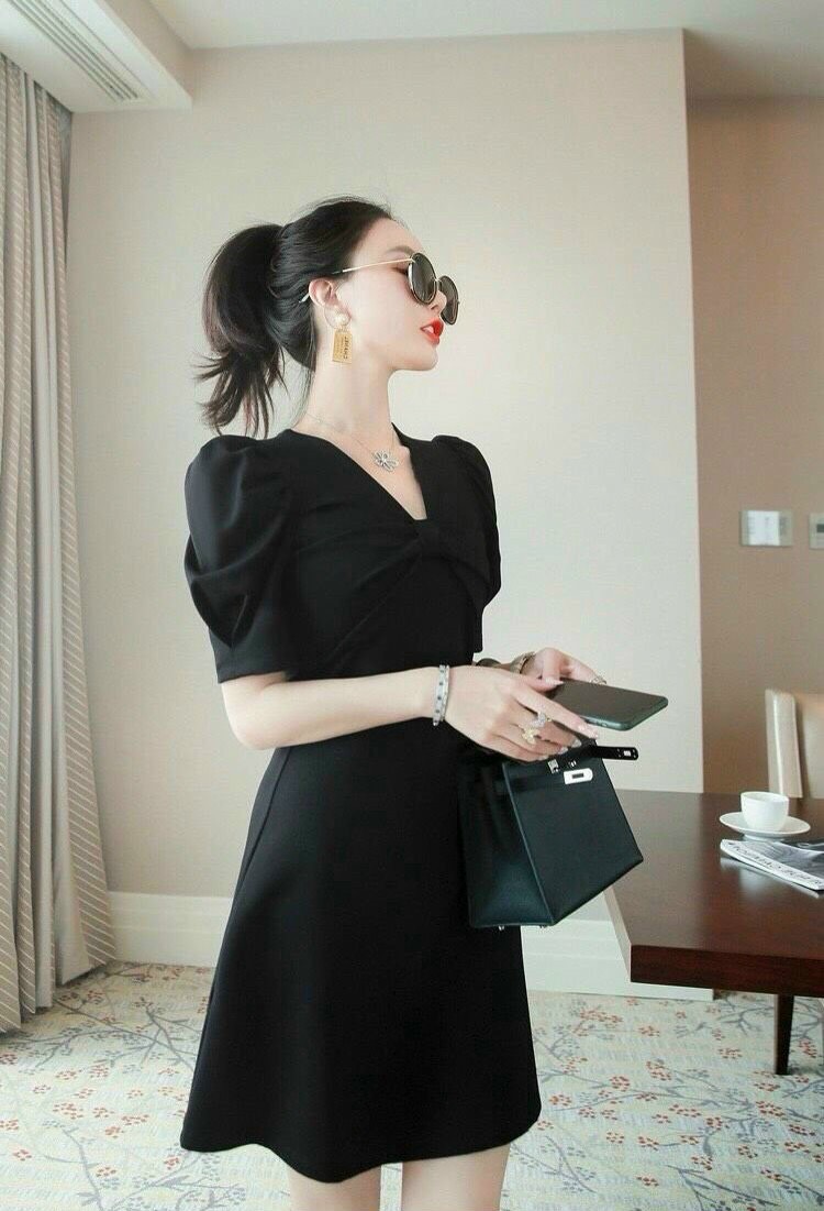 Freeshipmax đầm xòe nơ đen tay phồng