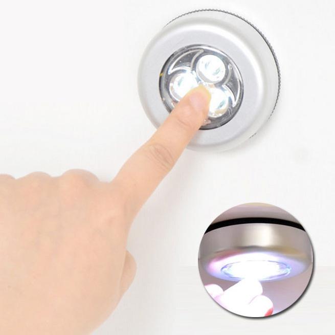 [HCM]Đèn LED dán tường chạm để bật tắt chạy 3 pin AAA