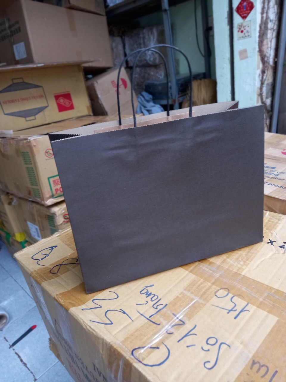 25 cái Túi số 44 - Màu đen - Túi giấy kraft ngang đựng quà tặng quần áo túi xách hộp giày dép