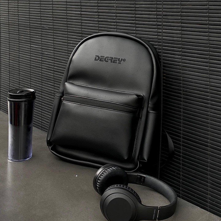 Balo Đen Degrey Unnisex Cao Cấp Trượt Nước Logo Thêu Tinh Tế. Cặp Balo Da Thời Trang Đa Năng