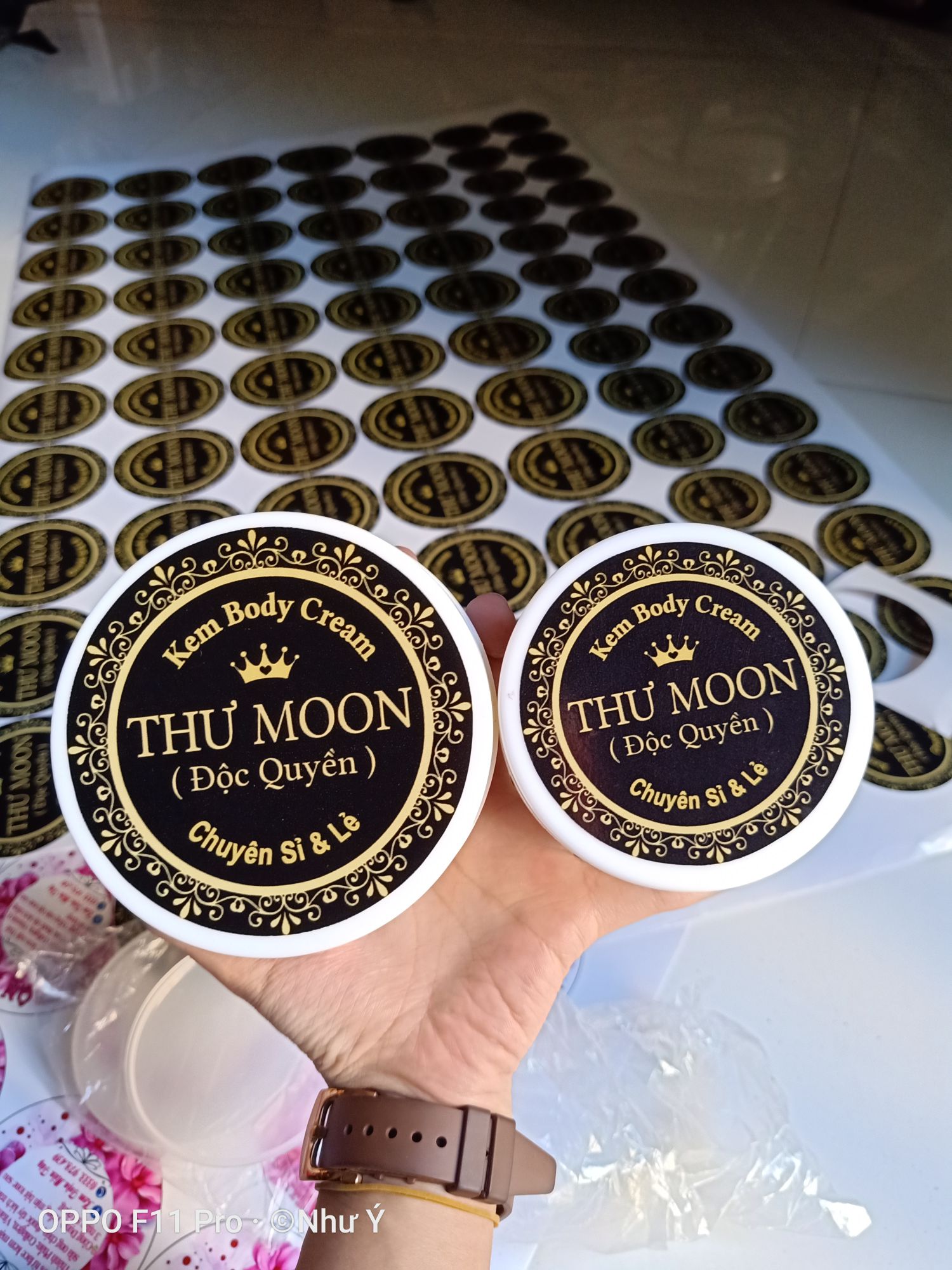 1 mét tem, nhãn thiết kế theo yêu cầu