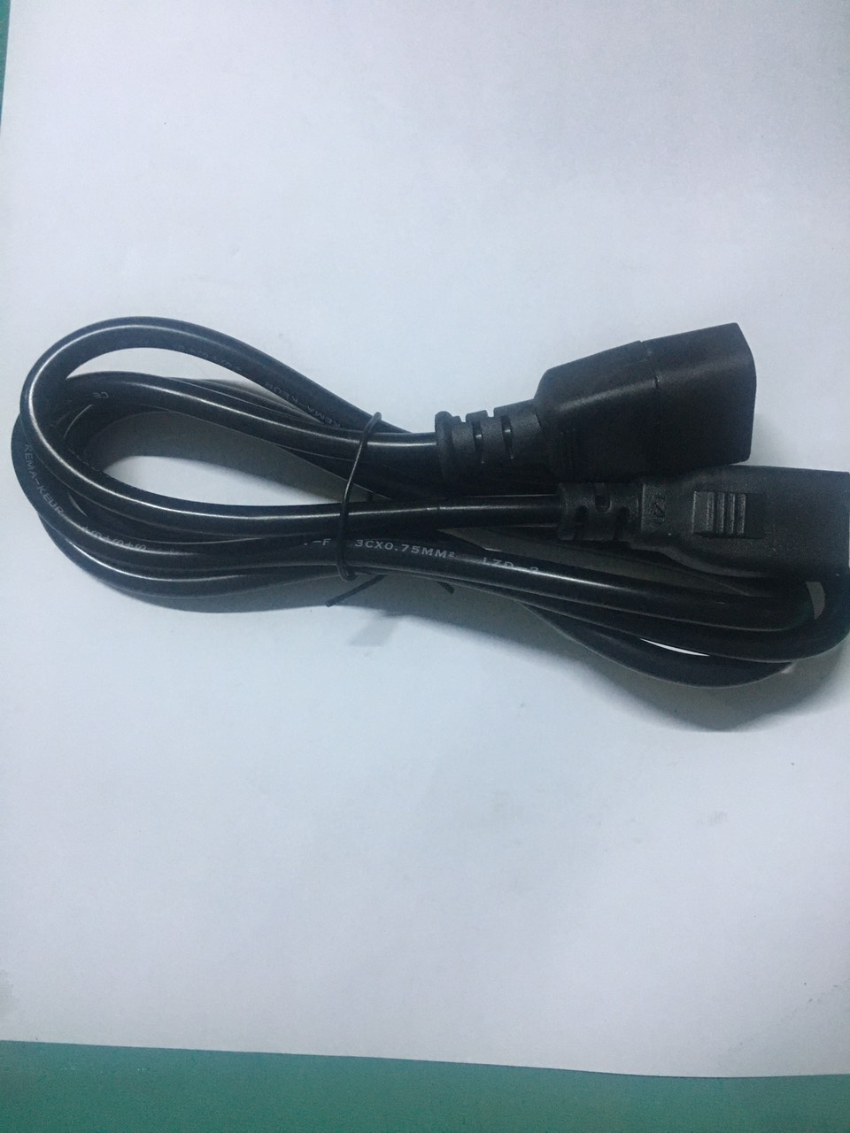 Cáp nguồn c13 c14 1.5m cho máy tính psu ups dpu 3x0.75mm tải 1250w