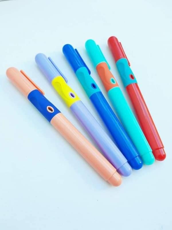 Bút máy cánh diều 106