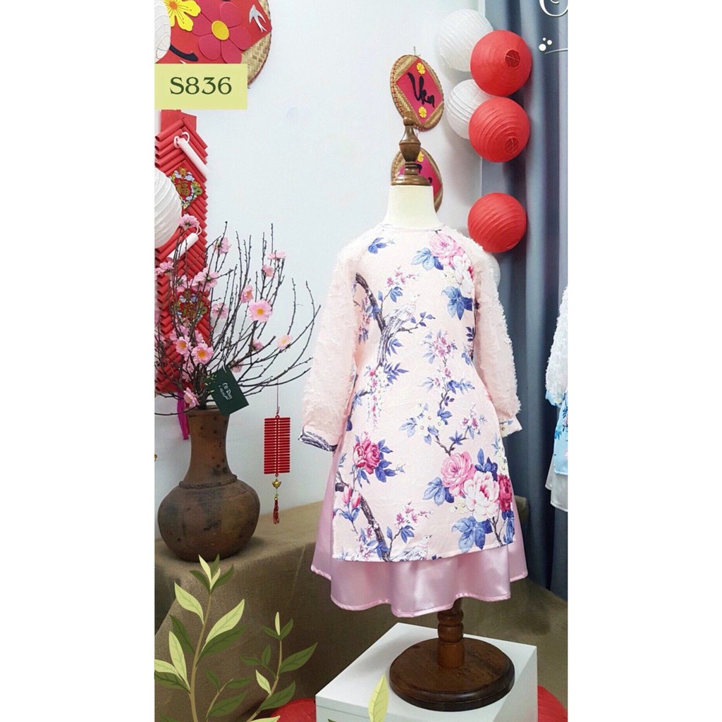 Áo dài hồng cách tân bé gái Tết 2021 Hanbok.