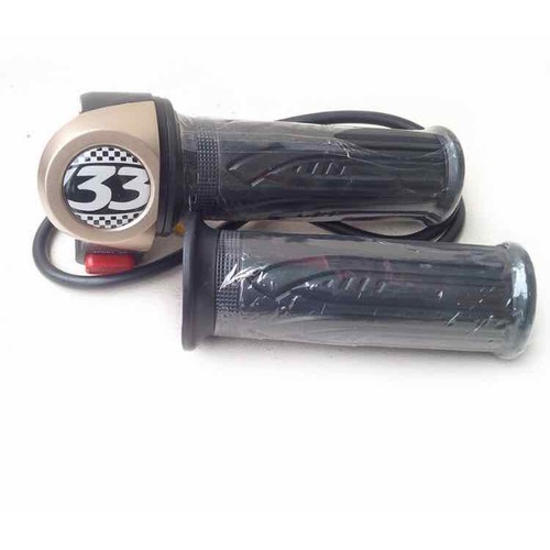 Tay ga xe điện 133s, M133 hàng cao su sịn ( giá 1 đôi)