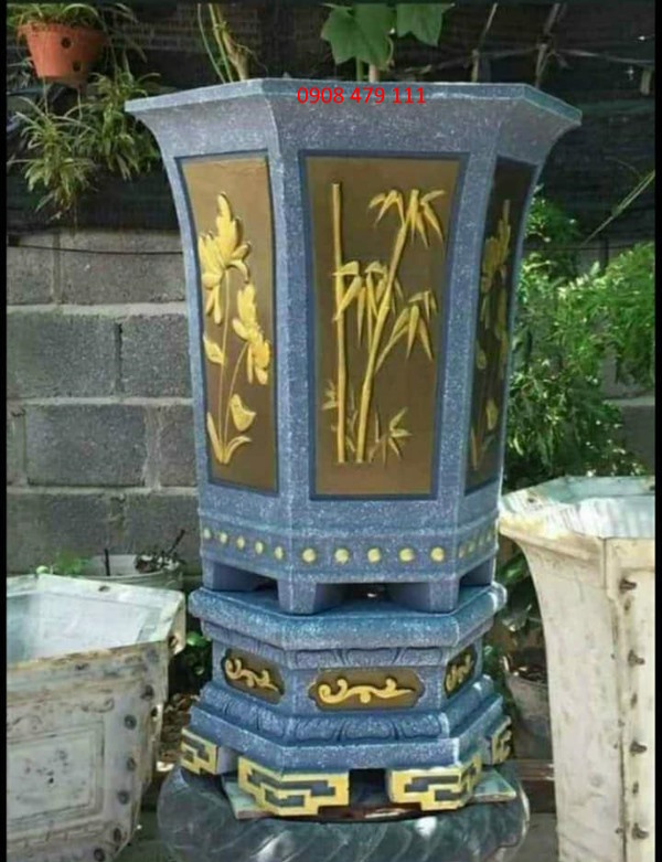 KHUÔN LỤC GIÁC LY RỘNG 44 CAO 55 CM KÈM CHÂN ĐÔN BỆ ABS