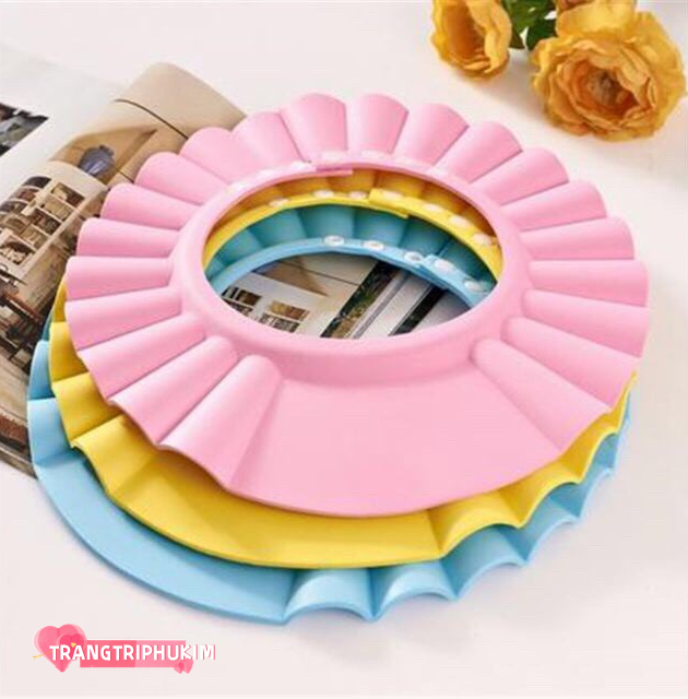 NÓN CHẮN NƯỚC MÀU TRƠN CHẮC CHẮN, AN TOÀN CHO BÉ TẮM GỘI - LP97