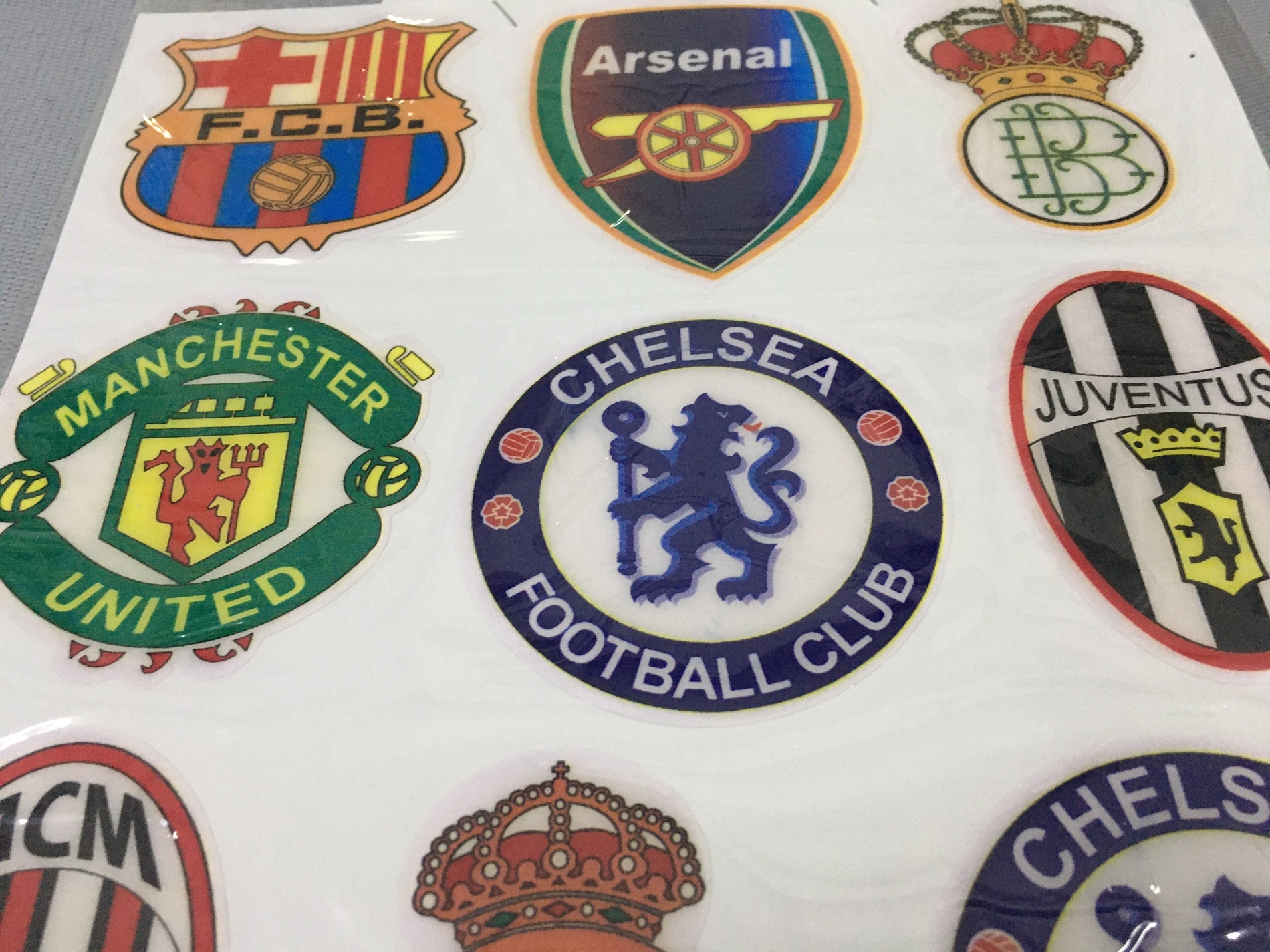 [FAN CLUB] Trọn bộ 12 tem câu lạc bộ yêu thích hiện nay, tem phũ lớp nhựa dẻo LOGO câu lạc bộ bóng đá