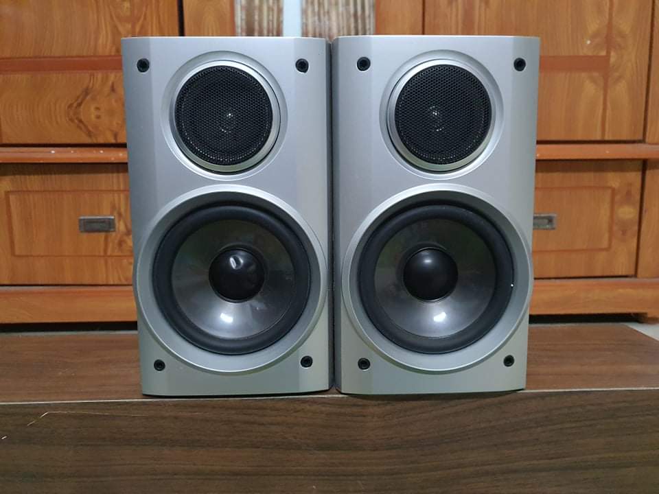 Loa aiwa m100