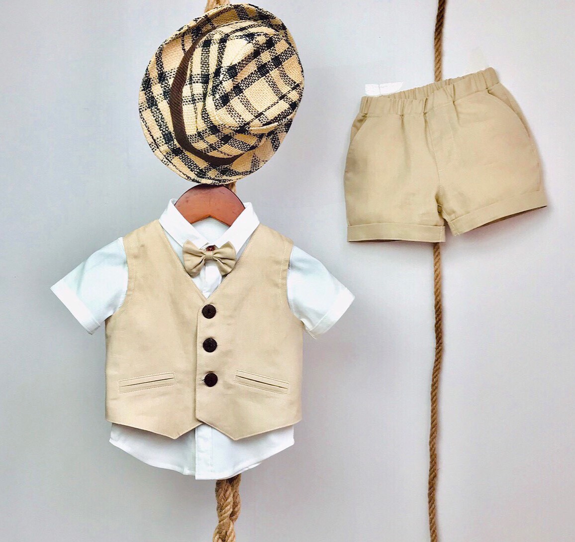 Set vest lịch lãm cho bé trai