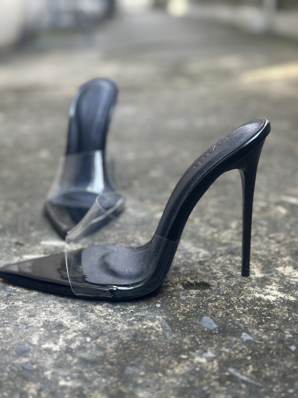 Sandal cao gót quai trong màu đen 9cm - 11cm