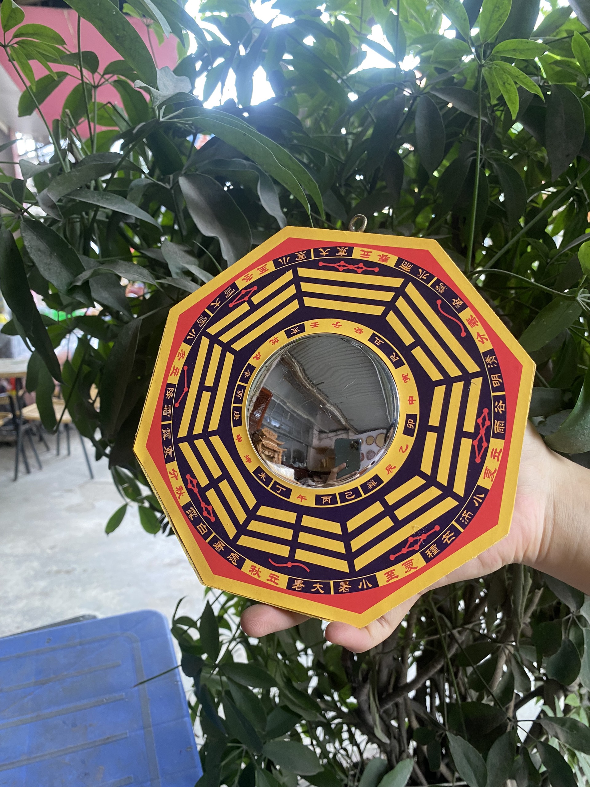 Gương bát quái lồi bằng gỗ