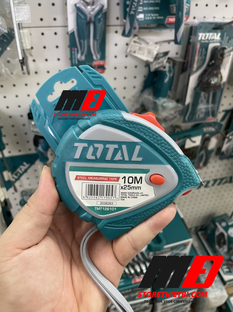 Thước kéo 10m x 25mm total tmt126101