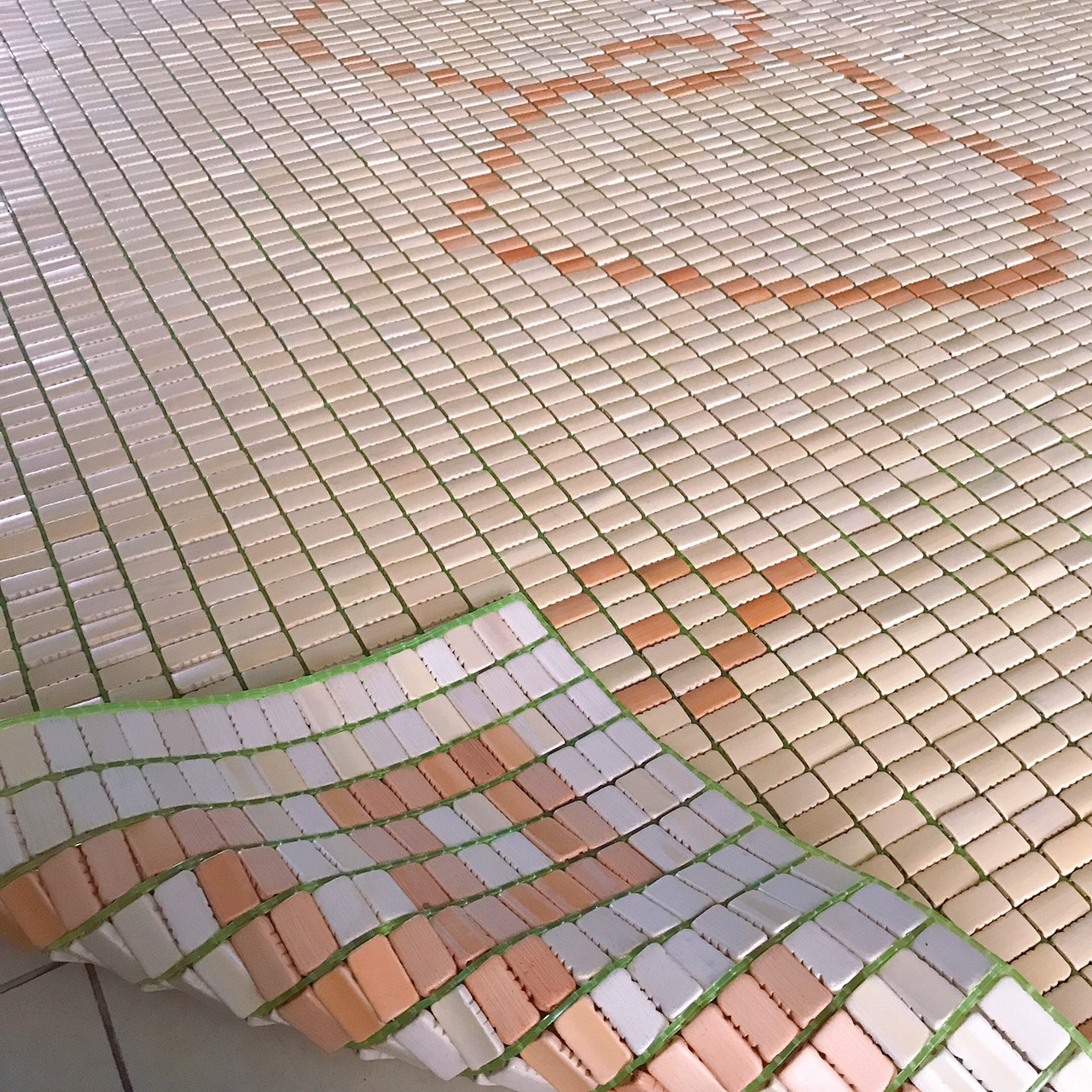 Chiếu trúc Quế Lâm hạt vàng, trúc hạt dày như hình rộng 180cm dài 200cm sản phẩm như hình shop chụp, hàng Việt Nam cao cấp