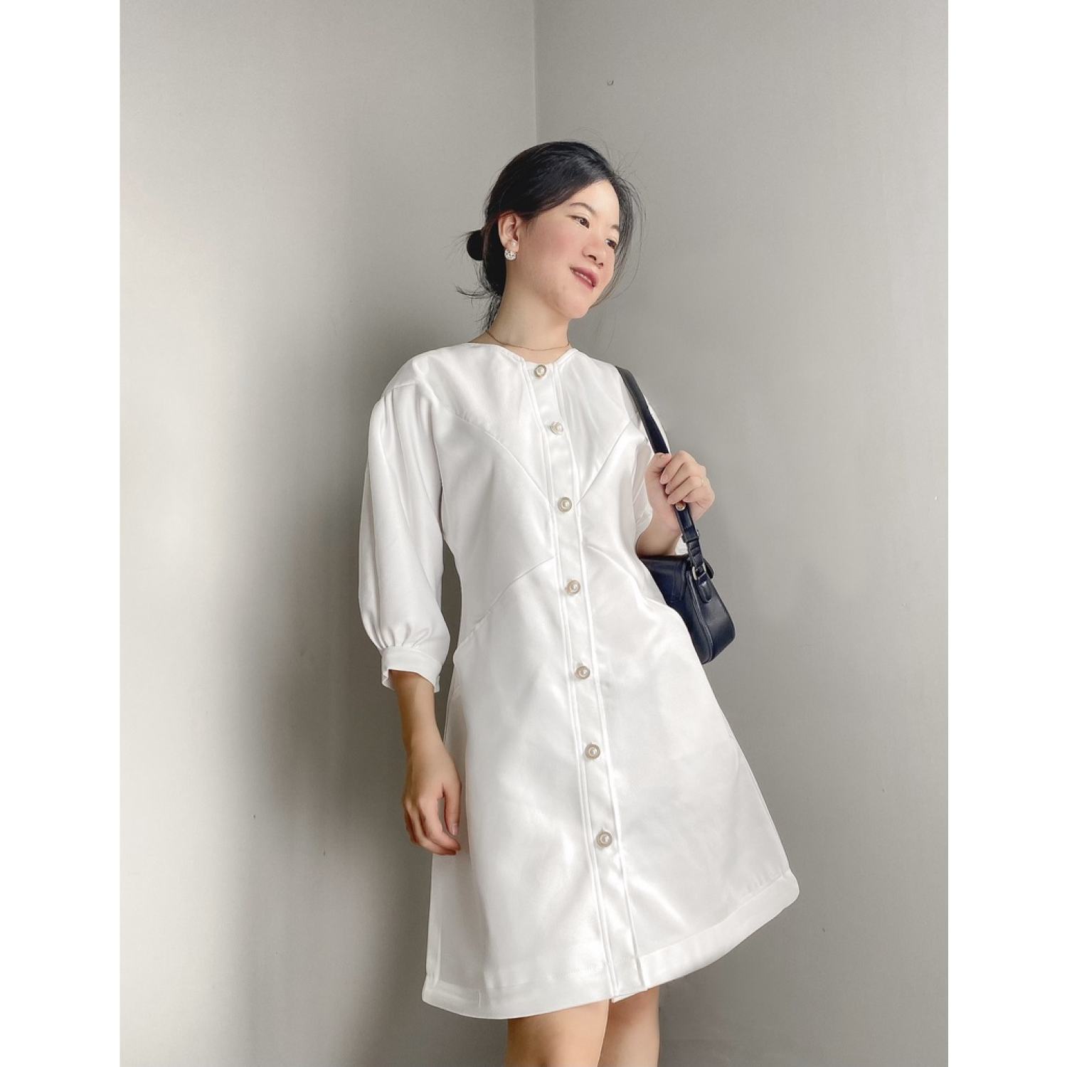 Đầm mini fom chữ A