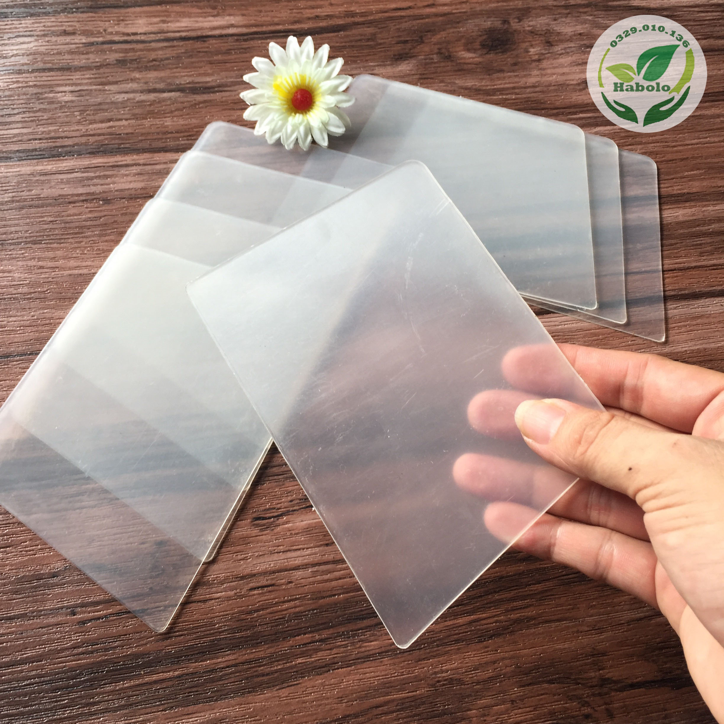 Miếng nhựa trét bột, trét keo, miếng gạt dán giấy, dán thảm, 11cm x 16cm