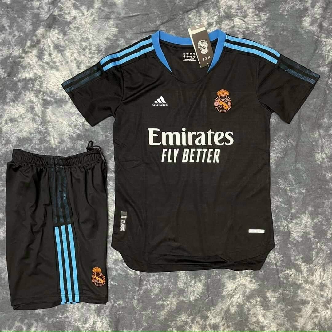 Áo bóng đá-áo đá banh clb real madrid- mẫu đen 2022 mới -vải polyeste siêu thoáng-siêu bền