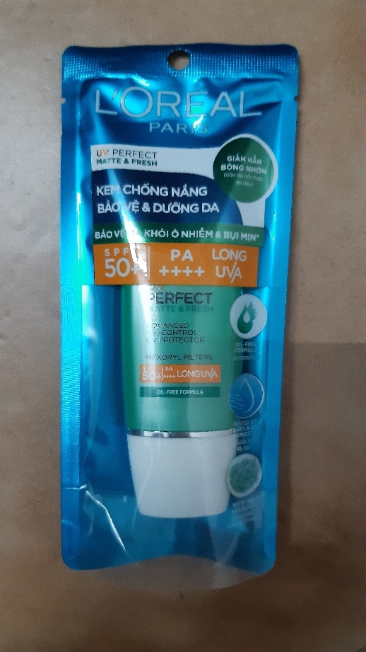 kem chống nắng loreal xanh lá