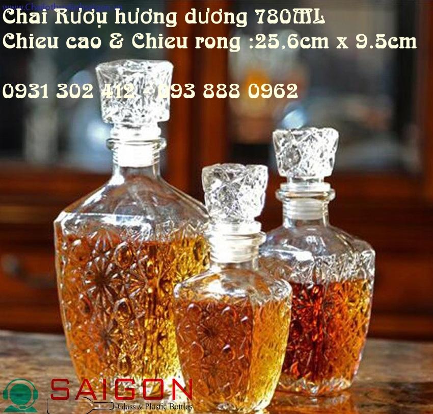 Chai thủy tinh đựng ruou Vuông 780ML đến 1L