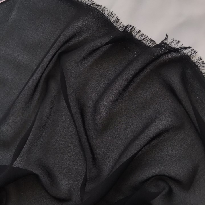 Vải voan chiffon đen khổ 1m48 - giãn ít, mỏng nhẹ - làm lót, may đầm, váy cần lót,tập may