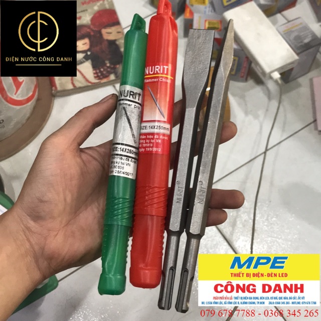 Mũi đục dẹp nhọn đuôi gài nurit 14x250