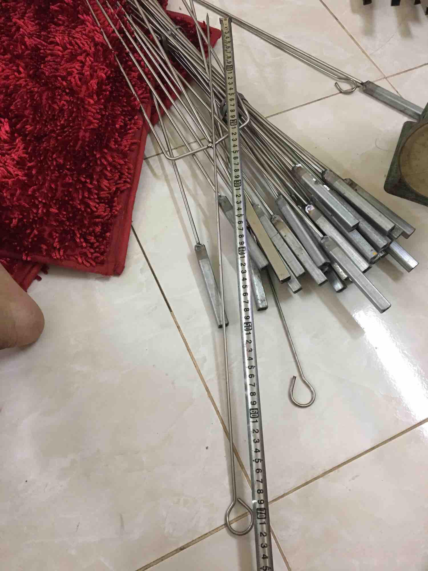FREESHIP MAX-CAM KẾT GIÁ TỐT-Com bo 10 xiên nướng inox dài 70 cm làm bằng phi 4