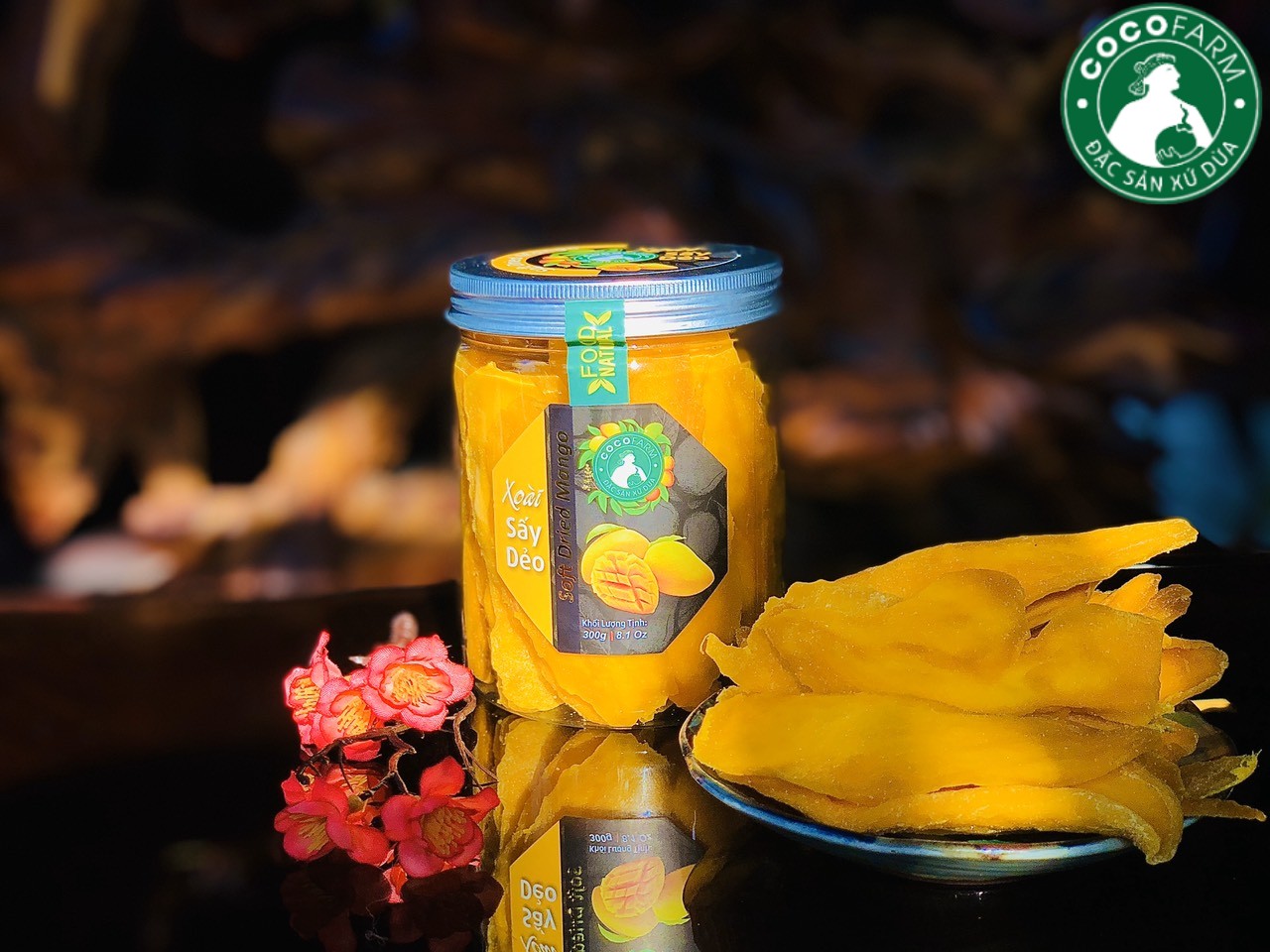 Mứt Xoài Keo sấy dẻo Cocofarm 300gram