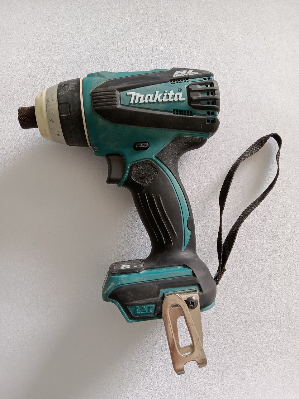 Máy bắn vít dùng pin 3 chức năng makita tp141d 18v