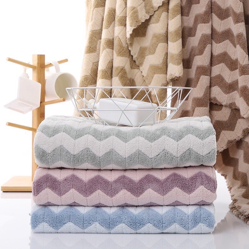Khăn tắm lông cừu Hàn Quốc cao cấp kích thước 70x140 cm chất bông siêu mêmf thấp hút cực đỉnh thích họp cho mọi loại da chuyên dùng để quấn người làm ổ cho em bé