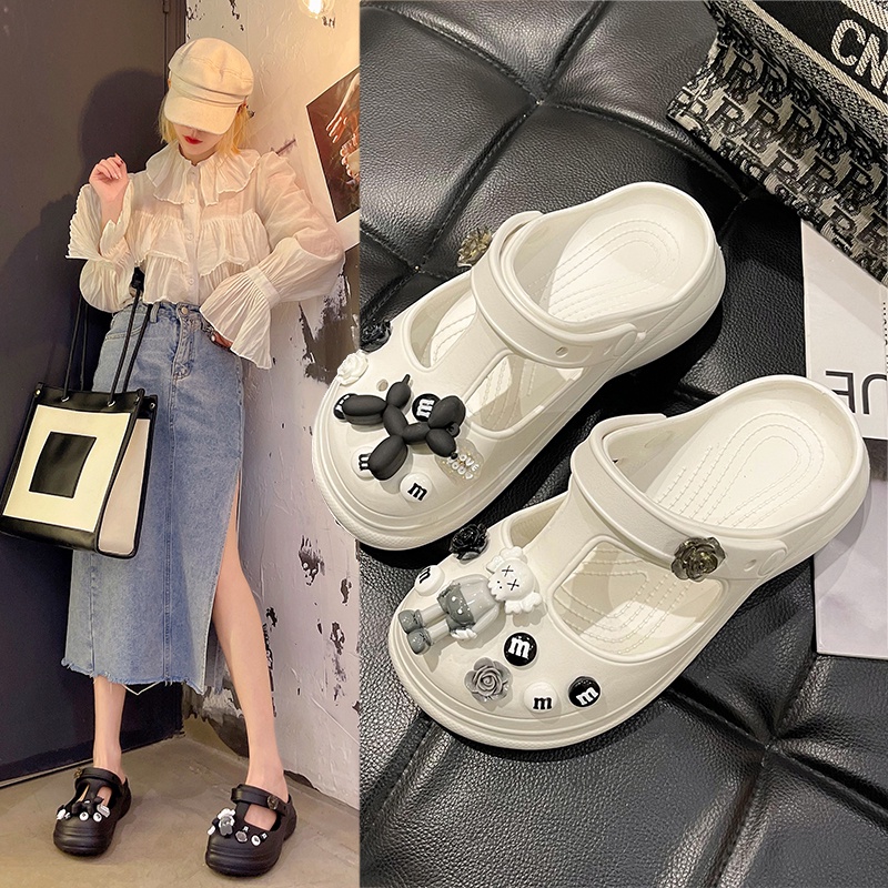 Dép crocs sục nữ ulzzang quai ngang đế cao phụ kiện sticker kaws - sa024