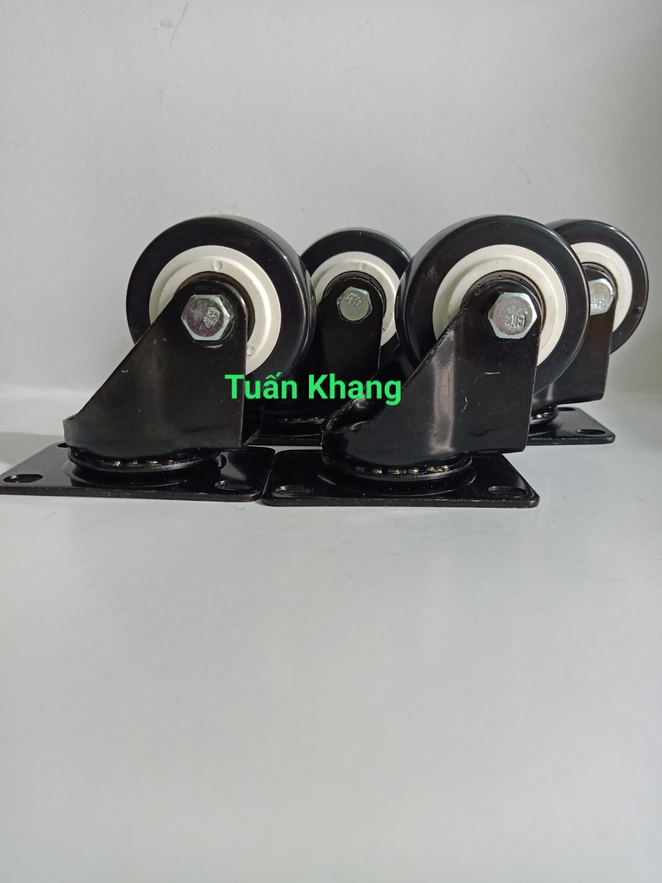 Bánh xe đẩy 65mm xoay 360 độ chịu tải 200kg giá 4 cái xoay