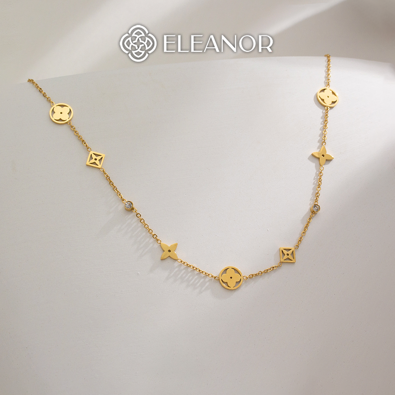 Dây chuyền nữ titan Eleanor Accessories vòng cổ đính charm hình cỏ bốn lá phụ kiện trang sức 6143